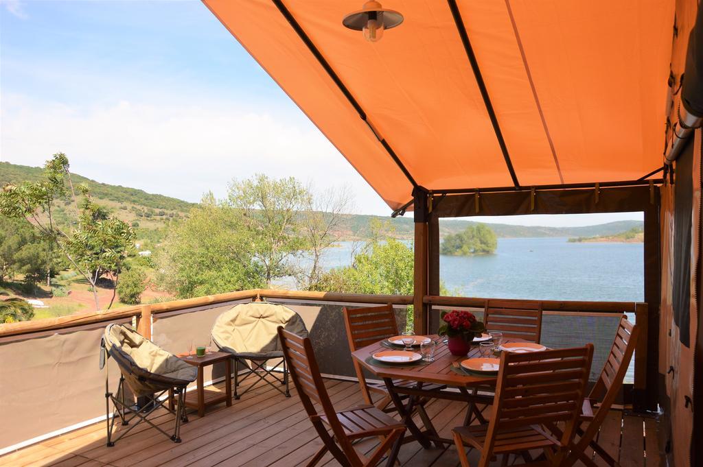 Camping le Mas de Riri Celles  Bagian luar foto