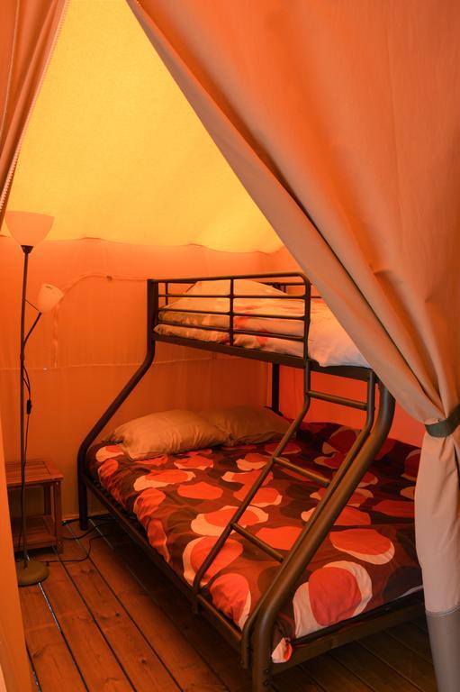 Camping le Mas de Riri Celles  Bagian luar foto